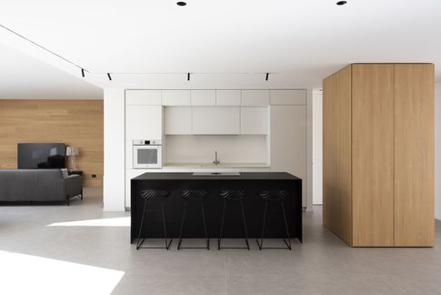 Open Space in stile contemporaneo di 70 di valeria ingrao architetto Open Space in stile contemporaneo di 70 di valeria ingrao architetto