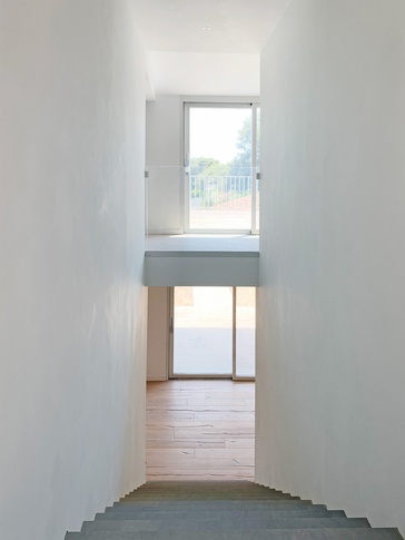 Open Space in stile contemporaneo di 70 di GAP31 Architetti