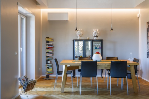 Sala da Pranzo in stile contemporaneo di 12 di Valentina Varricchio Architetto Sala da Pranzo in stile contemporaneo di 12 di Valentina Varricchio Architetto
