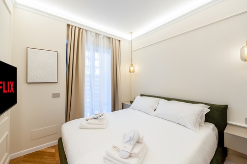 Camera da Letto in stile contemporaneo di 9 di FCInteriorDesignStudio |