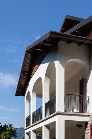 Portico in stile anni '50 di 15 di TGA_Studio