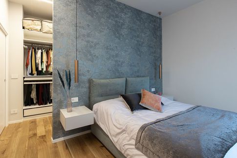 Camera da Letto in stile contemporaneo di 18 di Carola Ribotta architetto