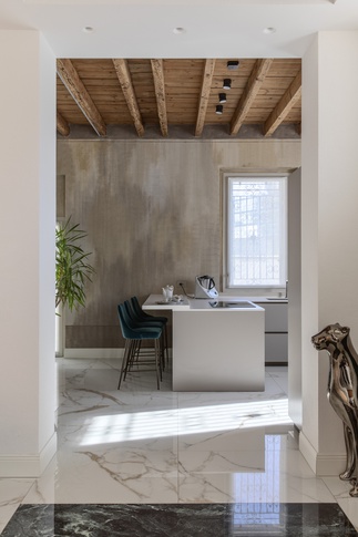 Open Space in stile moderno di 140 di CarnetCasa Open Space in stile moderno di 140 di CarnetCasa