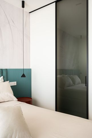 Camera da Letto in stile contemporaneo di 16 di Areadieci architettura Camera da Letto in stile contemporaneo di 16 di Areadieci architettura