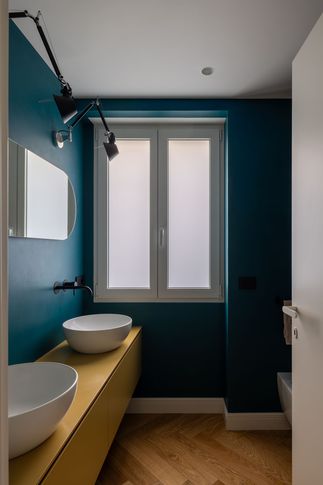 Bagno in stile contemporaneo di 6 di Archifacturing - Sara Cimarelli & Giorgio Opolka