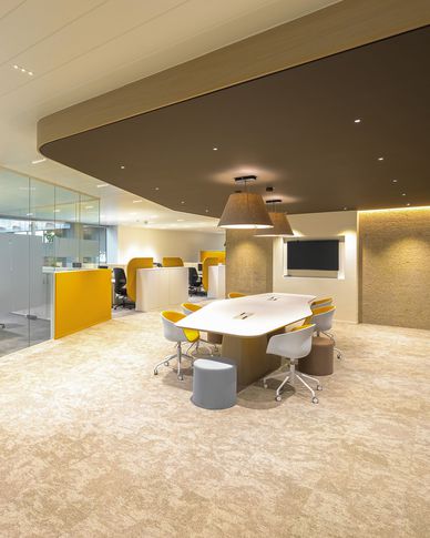 Open Space in stile contemporaneo di 1400 di Frame Farm - Architecture & Design
