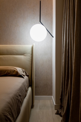 Camera da Letto in stile contemporaneo di 13 di Studio di Interior Design di Yuliya Danilchenko Camera da Letto in stile contemporaneo di 13 di Studio di Interior Design di Yuliya Danilchenko