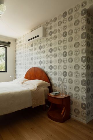 Camera da Letto in stile contemporaneo di 15 di Architetto Sara Edalatkhah Camera da Letto in stile contemporaneo di 15 di Architetto Sara Edalatkhah