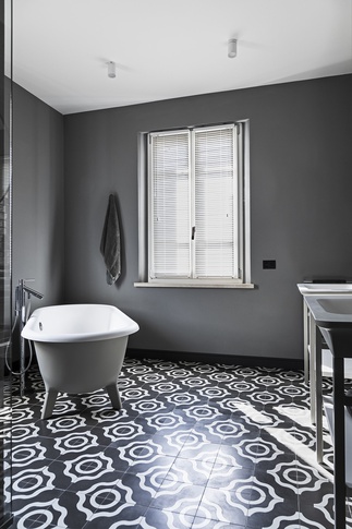Bagno in stile contemporaneo di 20 di COLLETTIVO_INVƎRSO