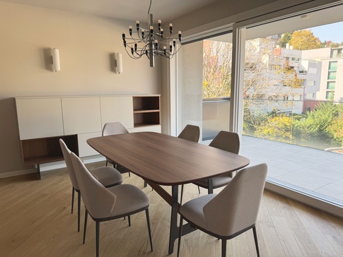 Soggiorno in stile contemporaneo di 40 di Elena Russo Interiors