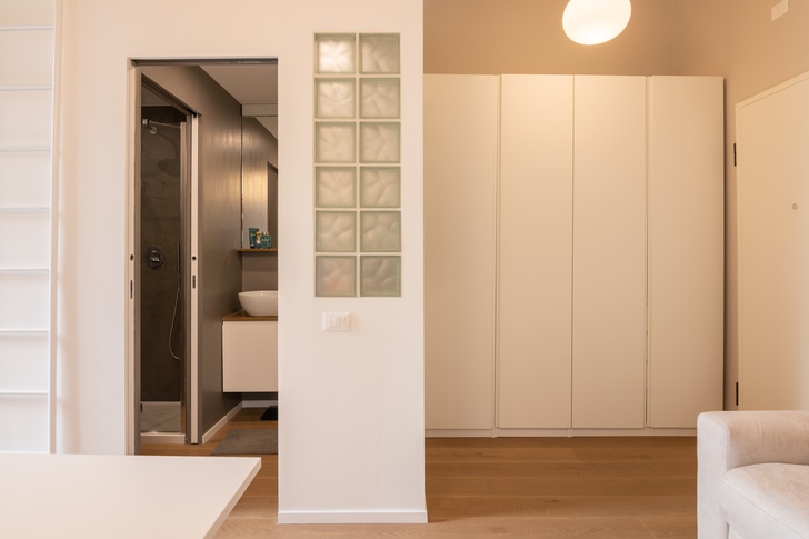 Open Space in stile contemporaneo di 22 di Micro Interior Design