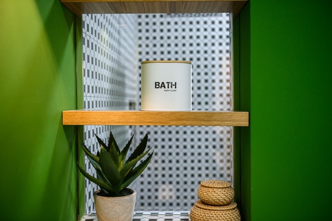 Bagno in stile contemporaneo di 7 di srv.architetti Bagno in stile contemporaneo di 7 di srv.architetti