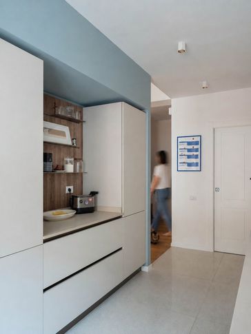 Cucina in stile moderno di 10 di Equus Architects