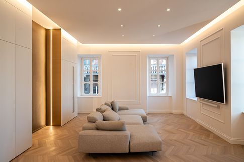 Open Space in stile contemporaneo di 100 di Formale.