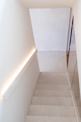 Scale in stile moderno di 3 di Bossi Vigorito Building Interior