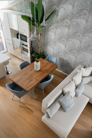 Soggiorno in stile contemporaneo di 38 di Patrizia Drudi Architetto