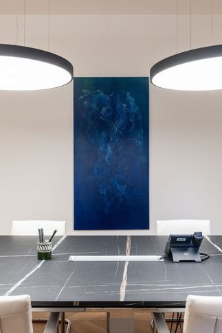 Studio in stile contemporaneo di 130 di Archifacturing - Sara Cimarelli & Giorgio Opolka architetti