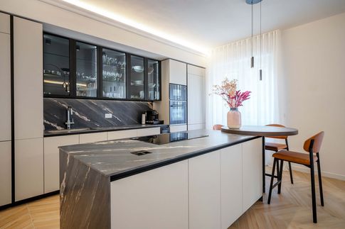 Cucina in stile contemporaneo di 20 di Gianluca Chiocca Interior Design Studio