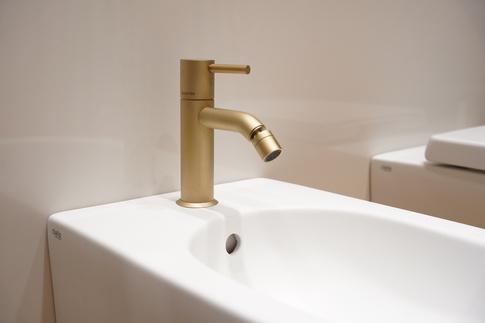 Bagno in stile contemporaneo di 6 di Rosaura D’Alessandro