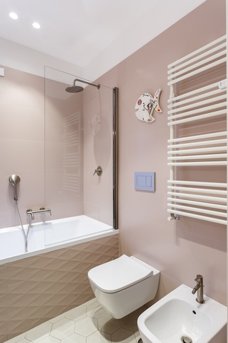 Bagno in stile contemporaneo di 4 di As architettura