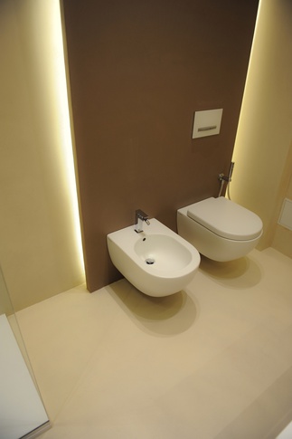 Bagno in stile contemporaneo di 6 di Stefano Bergami studio interior design