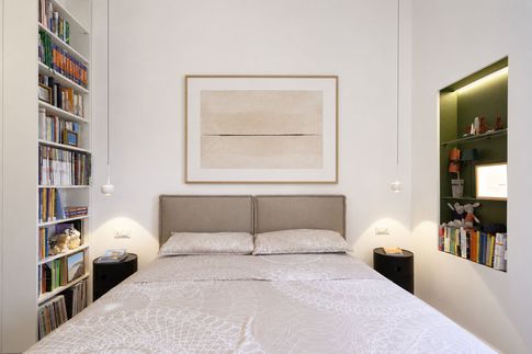 Camera da Letto in stile contemporaneo di 15 di Desearq studio - architettura e interior design