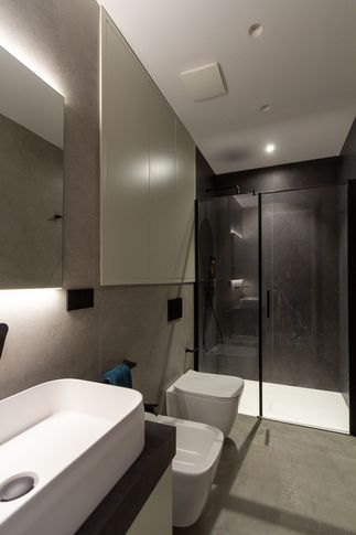 Bagno di Servizio in stile moderno di 5 di Vincenzo Castaldo Architetto Bagno di Servizio in stile moderno di 5 di Vincenzo Castaldo Architetto