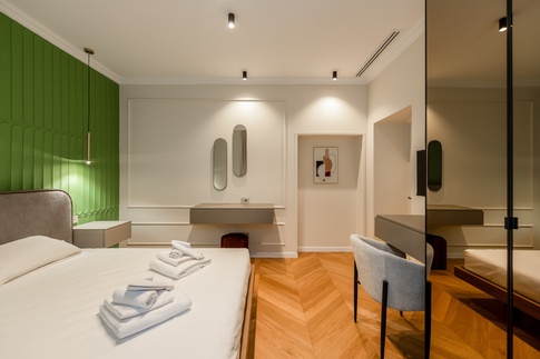 Camera da Letto in stile contemporaneo di 15 di FCInteriorDesignStudio |