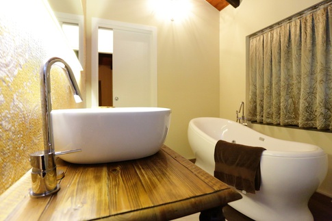 Bagno in stile soft industrial di 5 di Tania Radici Interior Designer Bagno in stile soft industrial di 5 di Tania Radici Interior Designer