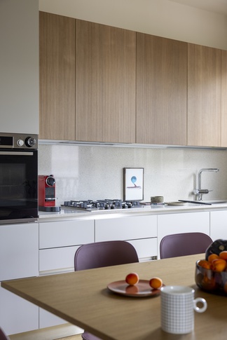 Cucina in stile contemporaneo di 8 di MatStudio Cucina in stile contemporaneo di 8 di MatStudio