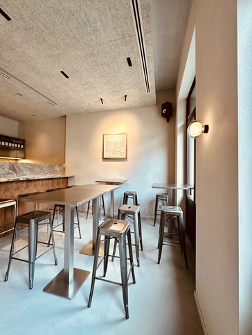 Open Space in stile contemporaneo di 100 di MG Decoration