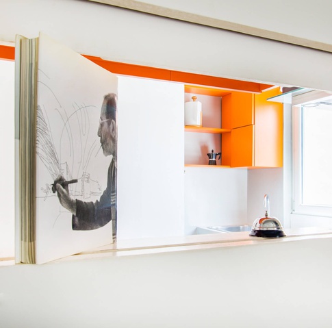 Cucina in stile contemporaneo di 7 di Vitae Studio Architettura