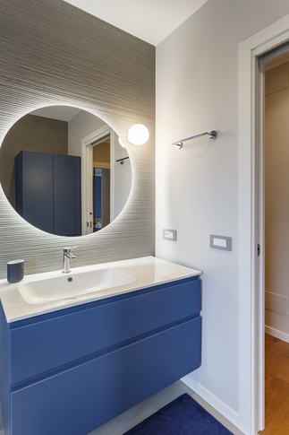 Bagno in stile contemporaneo di 5 di Valentina Varricchio Architetto Bagno in stile contemporaneo di 5 di Valentina Varricchio Architetto