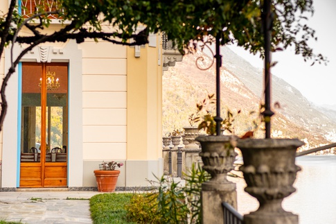 Ingresso in stile classico di 20 di Greta Rosati Fotografa Ingresso in stile classico di 20 di Greta Rosati Fotografa