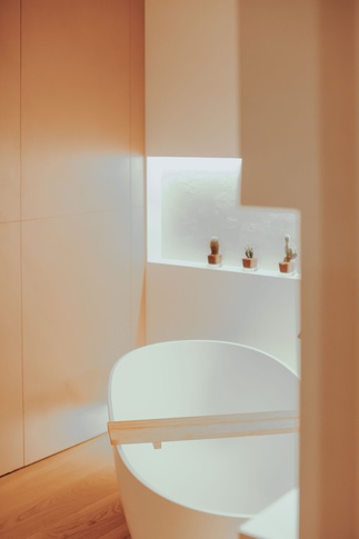 Bagno in stile minimal di 10 di design by very
