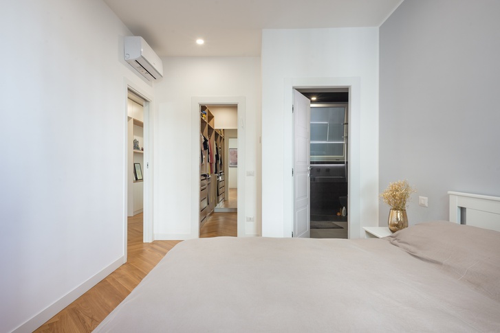 Camera da Letto in stile contemporaneo di 18 di BB1 Architettura & Design