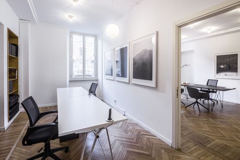 Studio in stile contemporaneo di 240 di Studio 3Mark