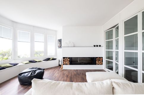 Veranda in stile moderno di 50 di Bossi Vigorito Building Interior