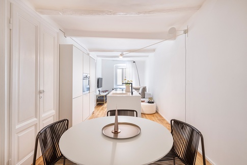 Open Space in stile contemporaneo di 27 di tIPS ARCHITECTS