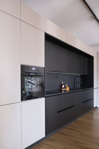 Cucina in stile contemporaneo di 10 di Michela Cordisco Studio