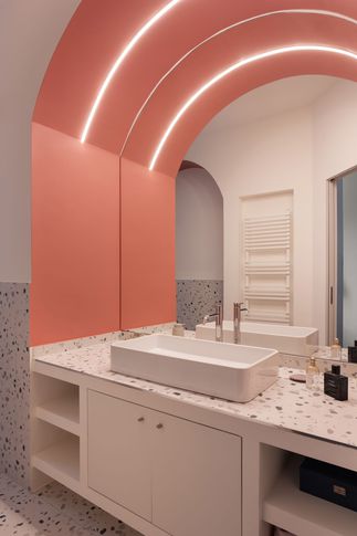 Bagno in stile contemporaneo di 6 di Facta Studio Architetti Milano