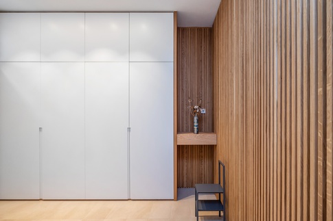 Ingresso in stile contemporaneo di 20 di Arredamenti Andalo