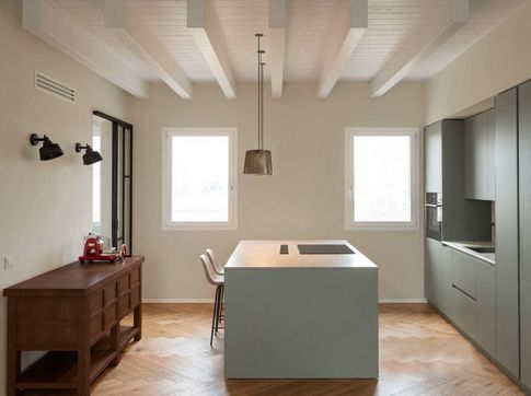 Cucina in stile contemporaneo di 20 di Giulia Dagheti Architetto