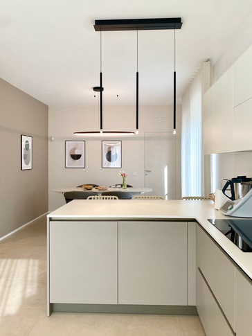 Cucina in stile contemporaneo di 27 di SuMisura Architetti