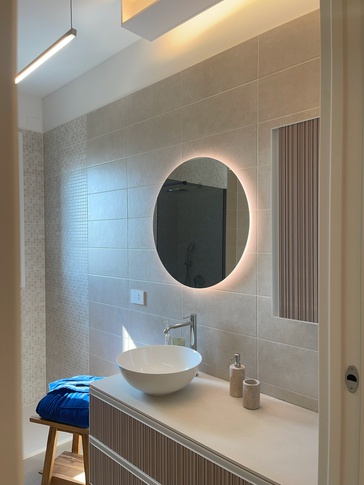 Bagno in stile contemporaneo di 10 di Renderincanto Bagno in stile contemporaneo di 10 di Renderincanto