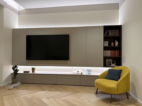 Soggiorno in stile contemporaneo di 18 di Ester Barboni architetto Soggiorno in stile contemporaneo di 18 di Ester Barboni architetto