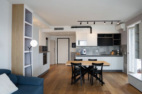 Open Space in stile contemporaneo di 34 di Rinnova Home 3d