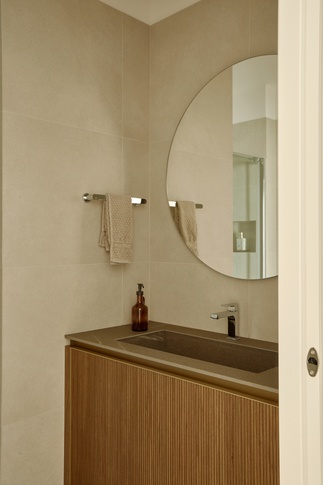 Bagno di Servizio in stile contemporaneo di 6 di EasyRelooking srls Bagno di Servizio in stile contemporaneo di 6 di EasyRelooking srls