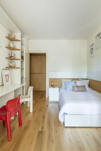 Cameretta Bambini in stile minimal di 12 di Arch. Simone Saporito