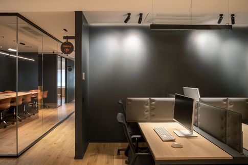 Studio in stile industriale di 160 di Pamela Camposano Ingegnere Architetto Studio in stile industriale di 160 di Pamela Camposano Ingegnere Architetto